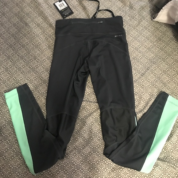 Nike dri-fit leggings - Picture 3 of 3